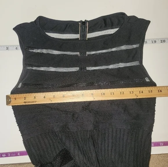 Tadashi Shoji Fit & Flare Sleeveless Illusion Stripes Dress in Black, sz Med Pet - Picture 14 of 16